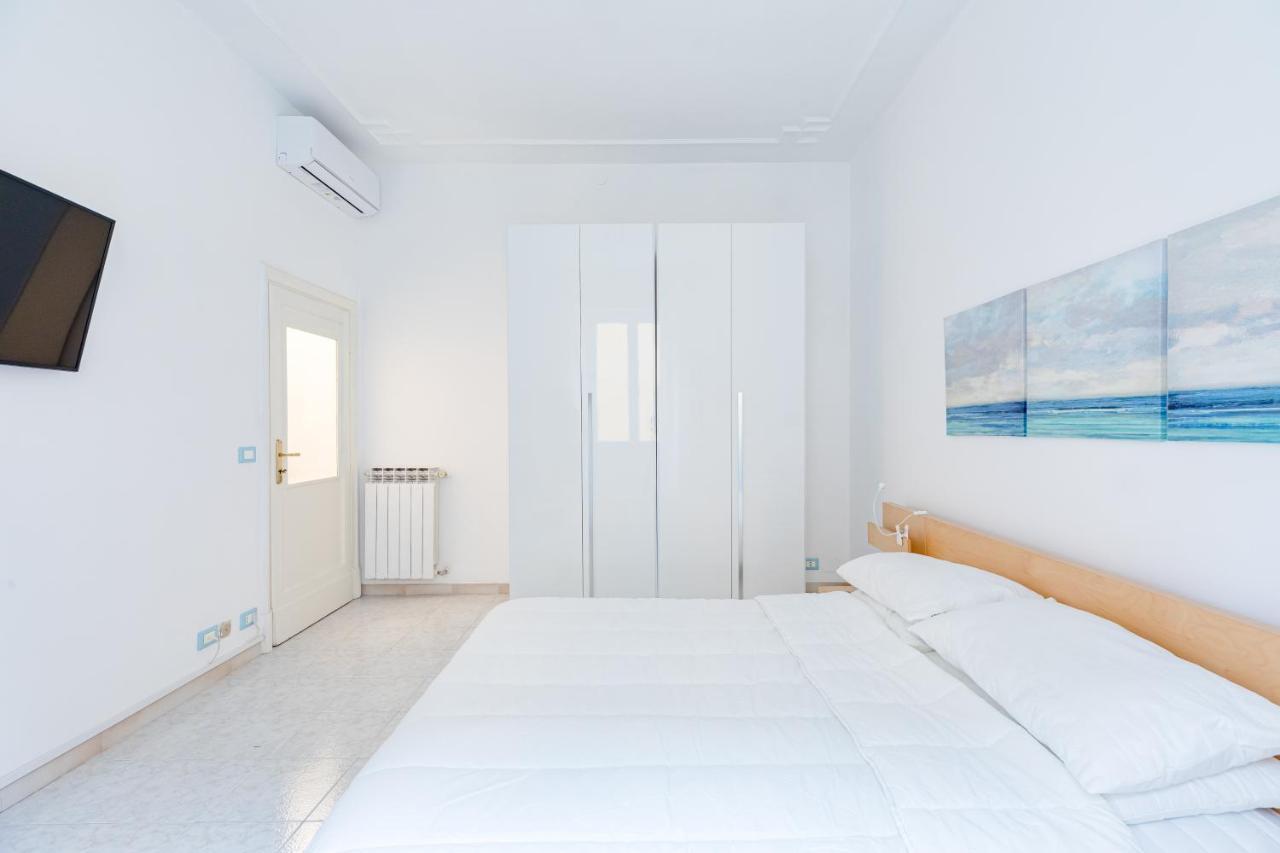 Arezzo Apartment, Metro Bologna E Bus Per La Sapienza, 4 Persone, Wifi Рим Экстерьер фото